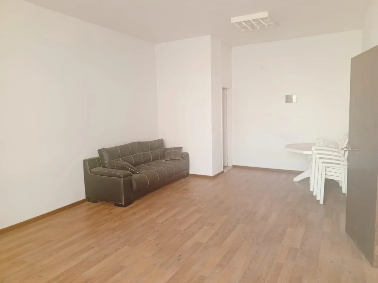 Spacious Office for Sale in Prime location in Jounieh — الصورة 3