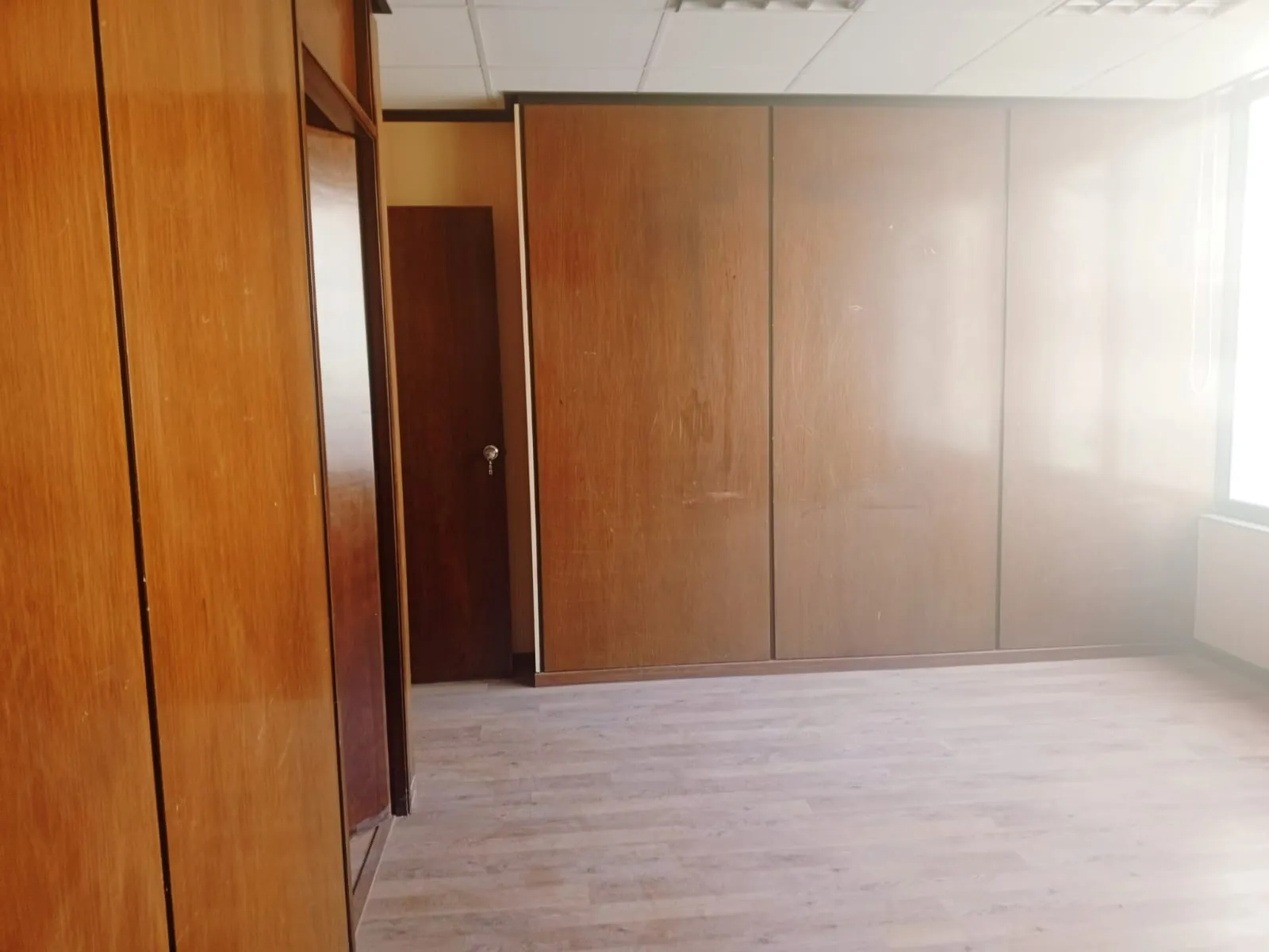 Spacious Office for Sale in Prime location in Jounieh — الصورة 5