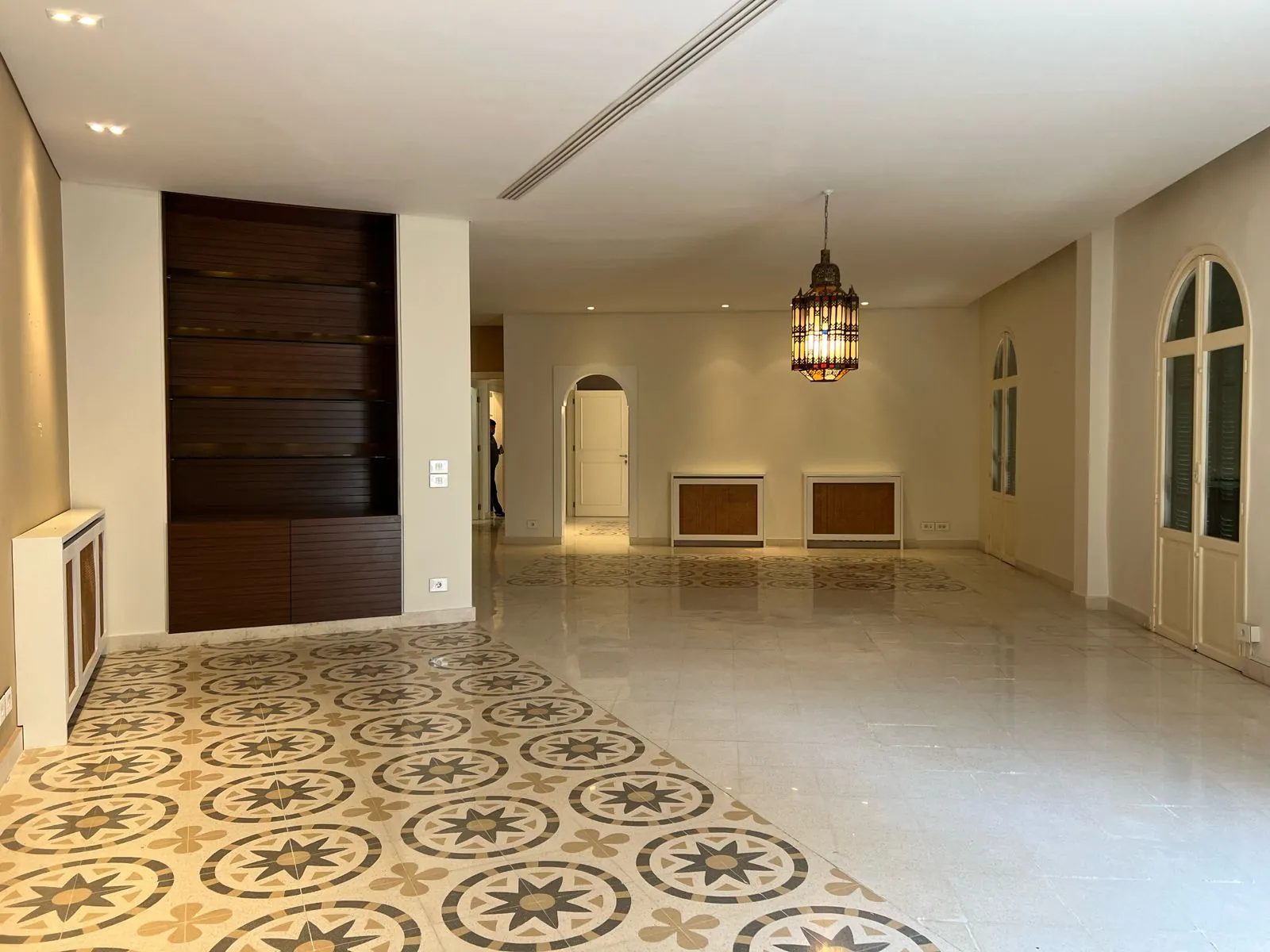 High Ceiling Vintage Apartment for Rent In Achrafieh — photo 3