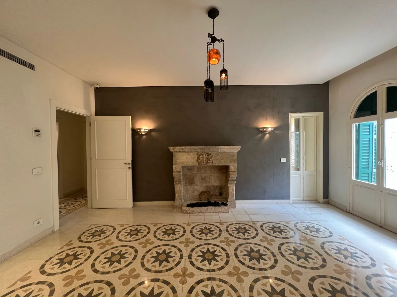 High Ceiling Vintage Apartment for Rent In Achrafieh — photo 5