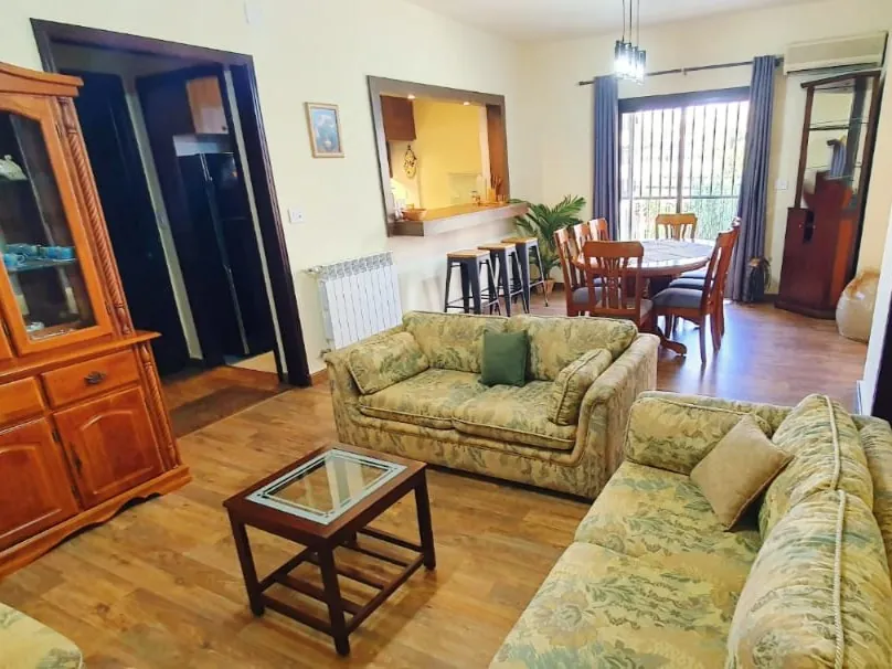 Furnished 3-Bedroom Apartment for Rent in Sioufi, Achrafieh — الصورة 2