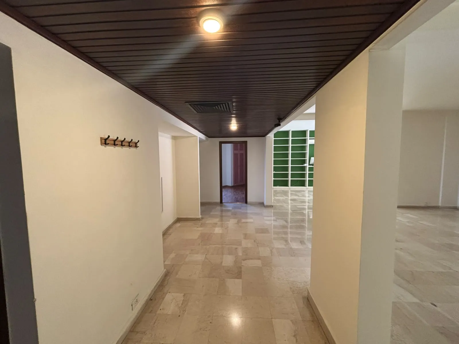 A Spacious Apartment With Terrace for Rent In Naccache — الصورة 3