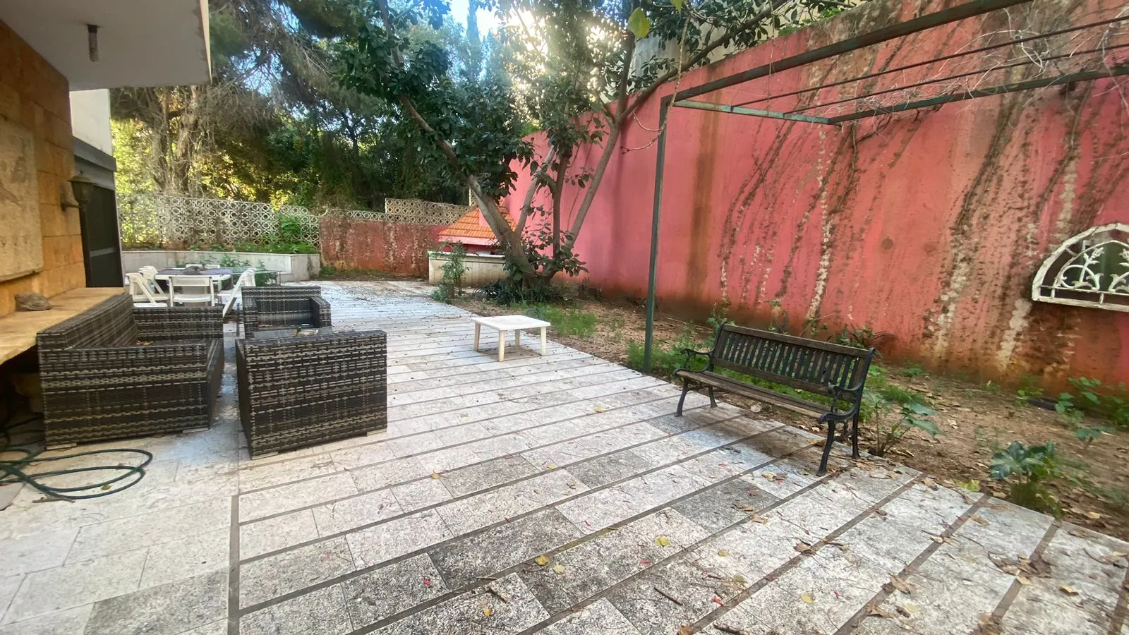 A Spacious Apartment With Terrace for Rent In Naccache — الصورة 8