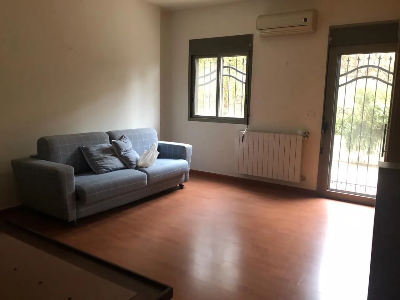 Fully Furnished Decorated Apartment With Terrace for Rent in Beit Meri — الصورة 2
