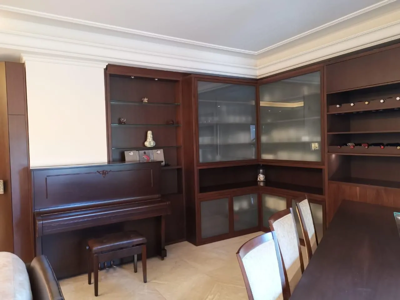Fully Furnished Decorated Apartment With Terrace for Rent in Beit Meri — الصورة 7