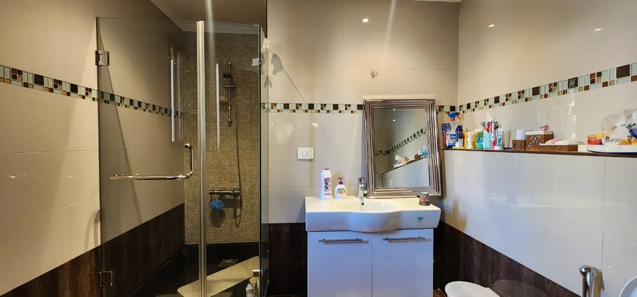 Semi-Furnished 3-Master Bedroom Apartment For Rent In Mar Takla — الصورة 5