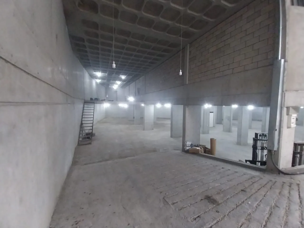 Spacious Warehouse For Rent In Naccache — الصورة 3