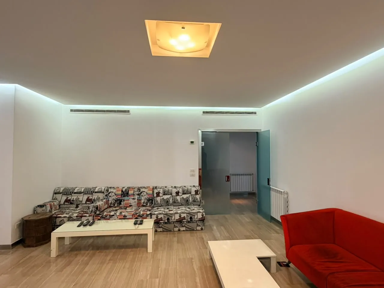 3-Bedroom Apartment for Sale In Achrafieh, Sodeco — الصورة 2