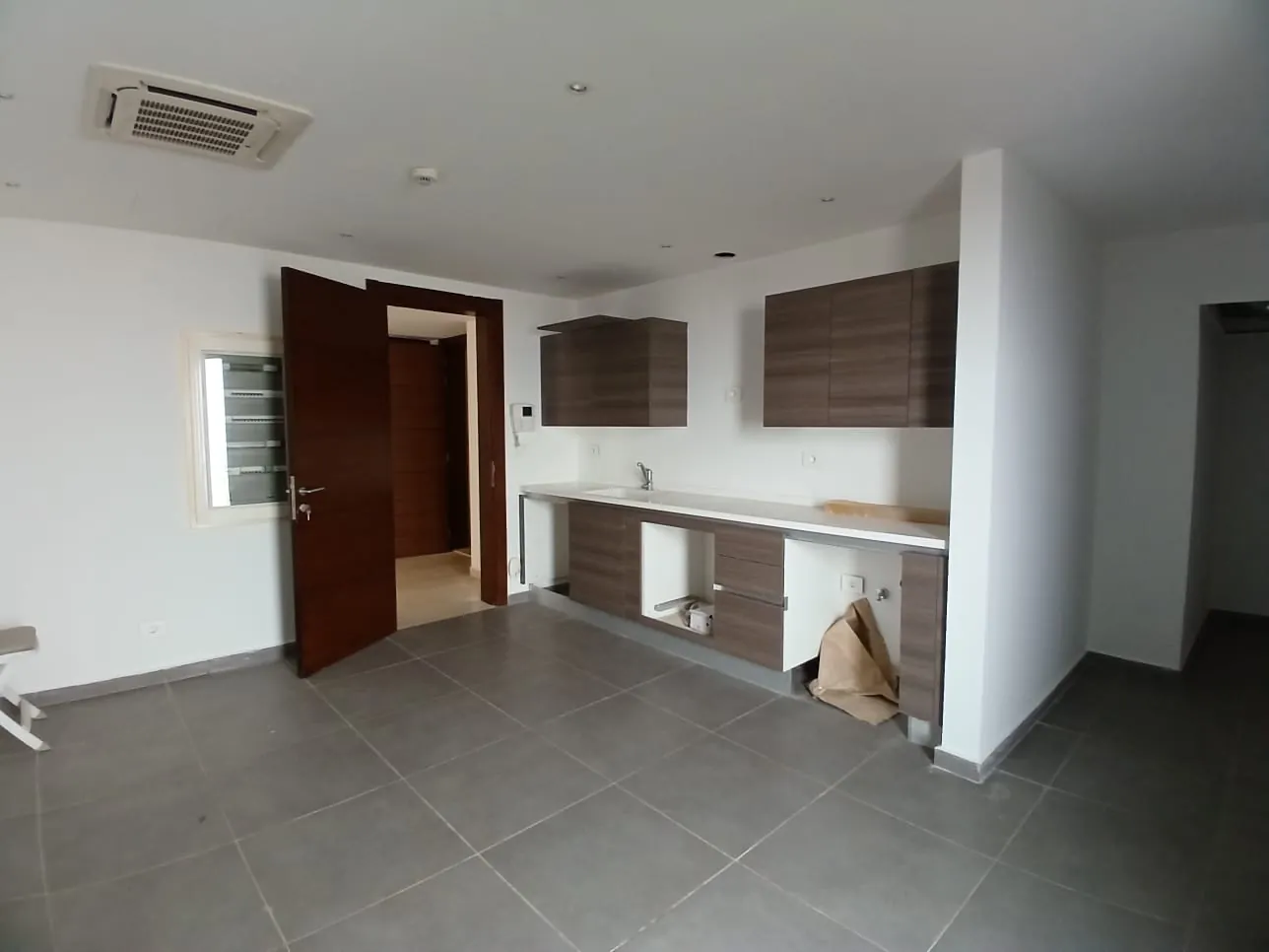 Spacious Brand New Duplex Apartment with Terrace & Sea View For Sale in Biyada — photo 3