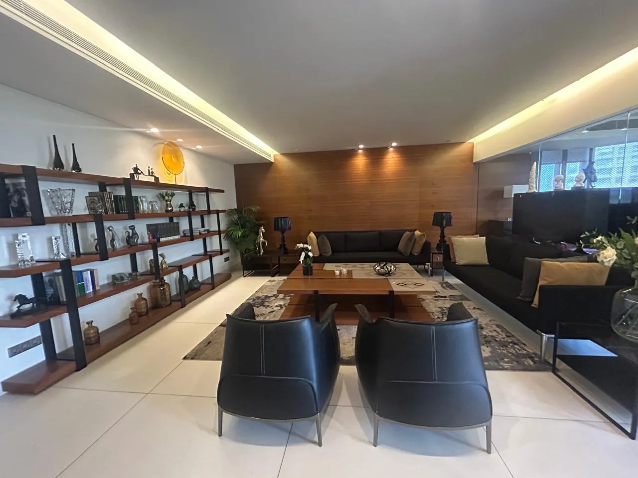 Beautiful Unfurnished 4-Bedroom Apartment for Sale In Jnah — photo 5