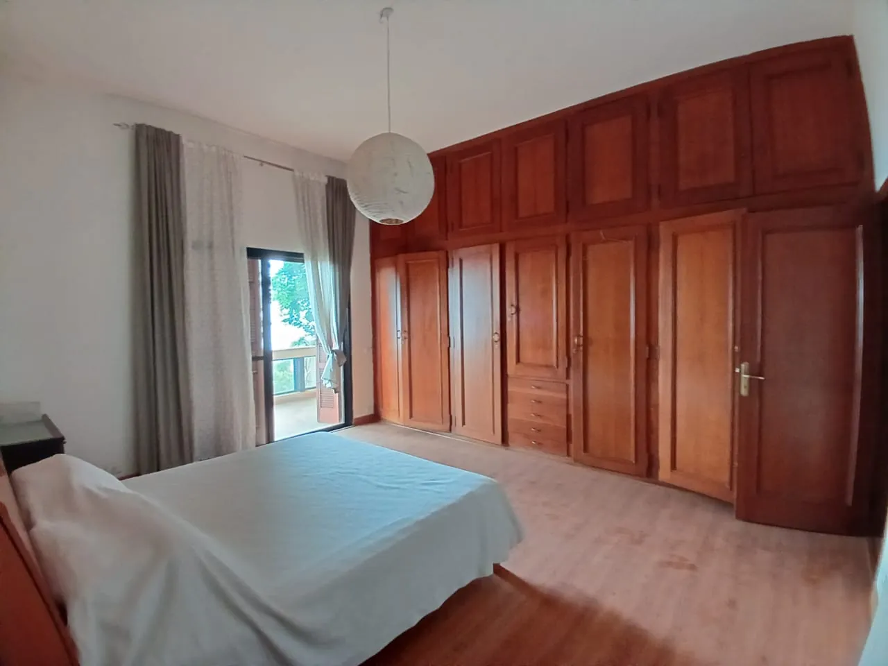 Spacious Furnished Apartment with Panoramic View For Rent in Biyada — الصورة 10