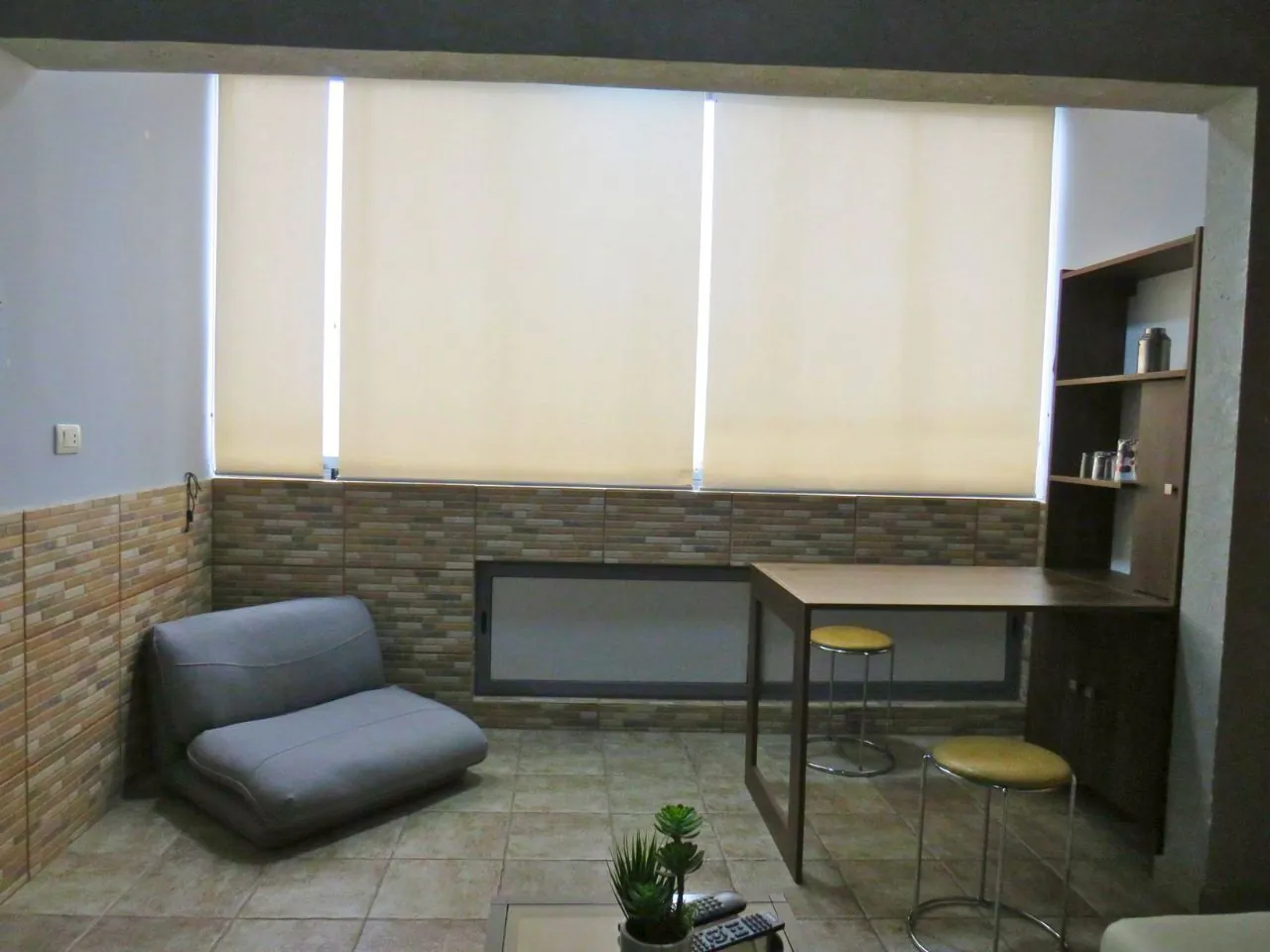 Furnished Studio Chalet With Seaview for Rent In Aamchit — الصورة 3