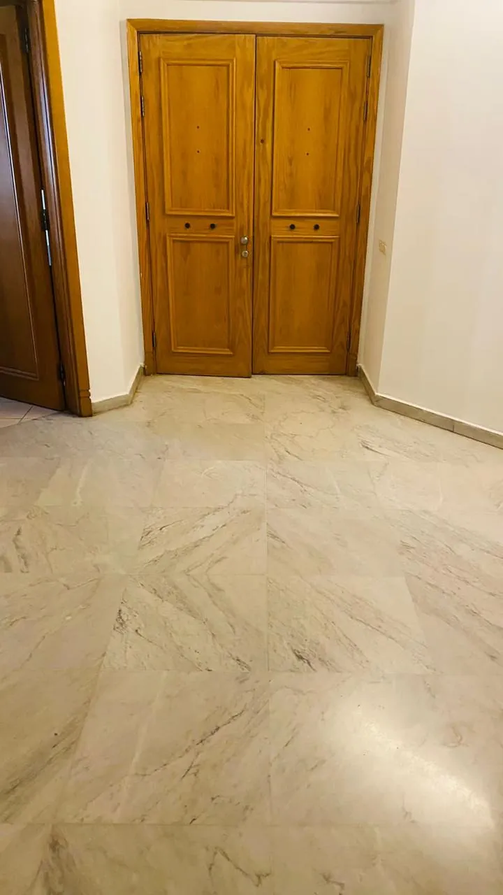 Spacious Furnished Apartment With Garden for Rent In Naccache — الصورة 4