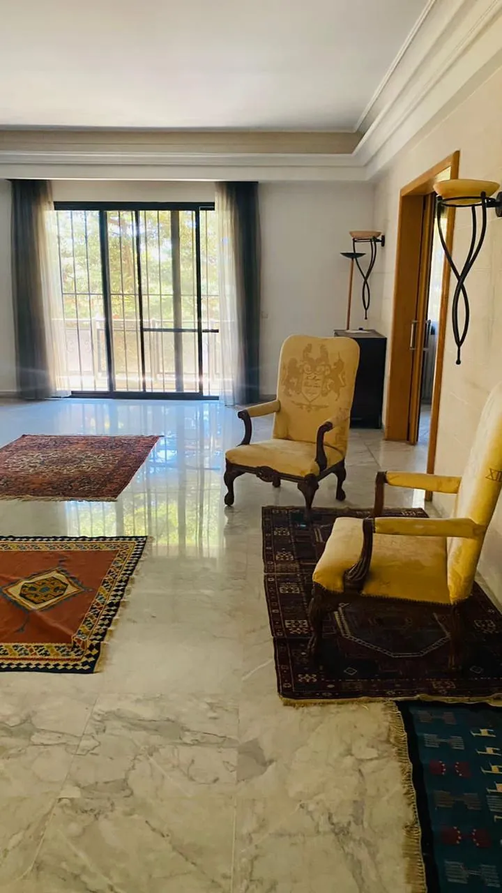 Spacious Furnished Apartment With Garden for Rent In Naccache — الصورة 7