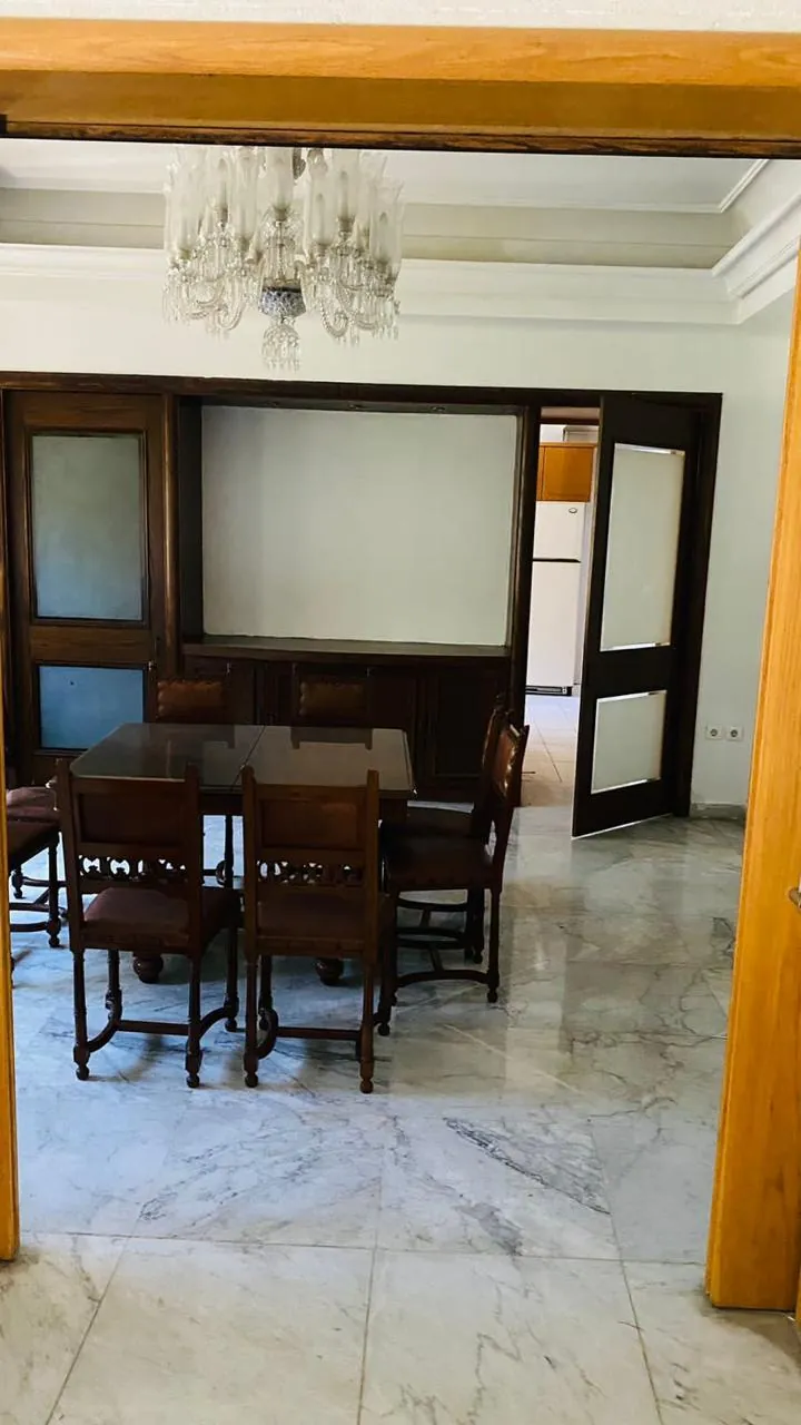 Spacious Furnished Apartment With Garden for Rent In Naccache — الصورة 9