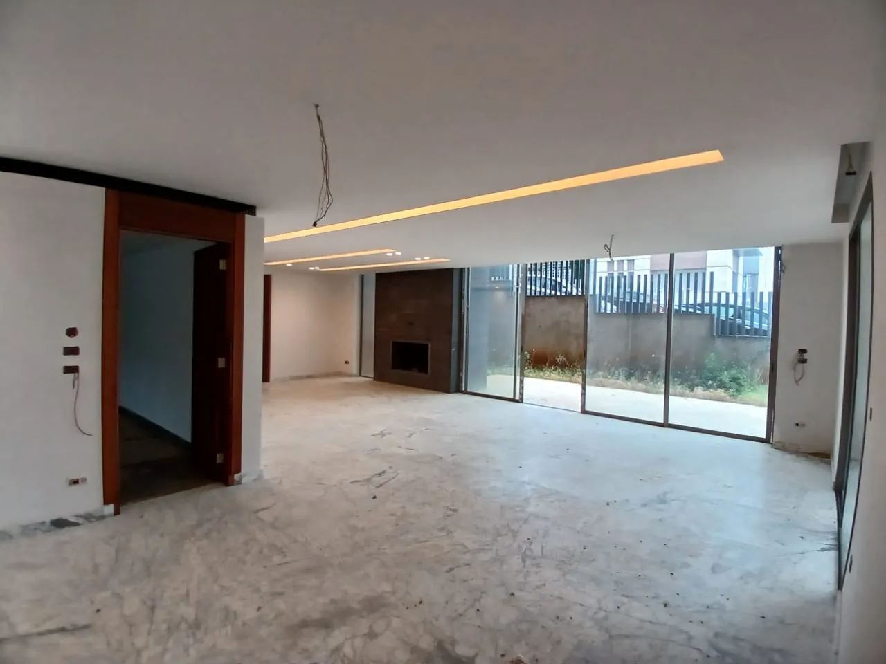 Spacious Apartment With Terrace And Garden for Sale in Biyada — الصورة 2