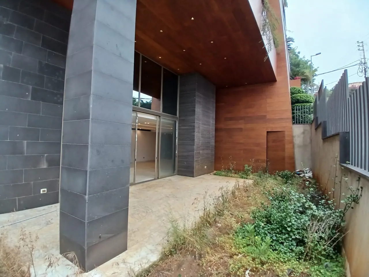 Spacious Apartment With Terrace And Garden for Sale in Biyada — الصورة 5