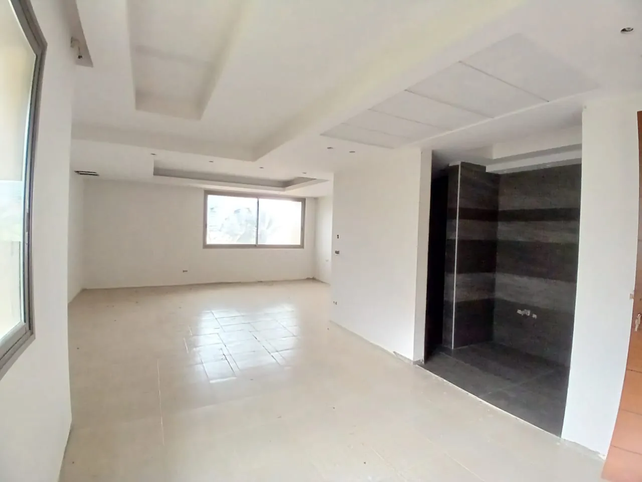 Spacious Apartment for Sale in Biyada — الصورة 3