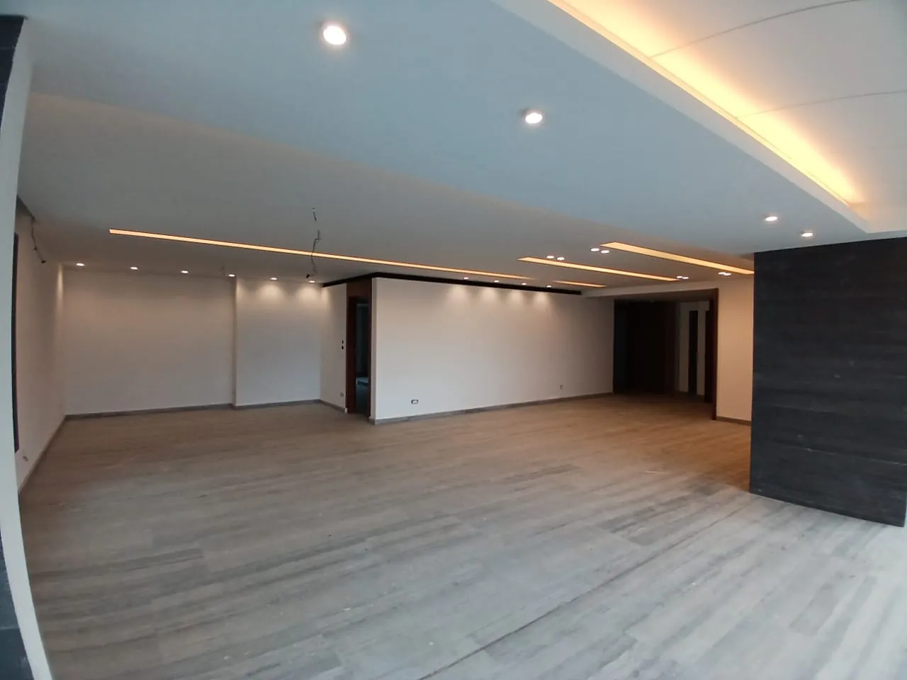 Spacious Apartment for Sale in Biyada — الصورة 5