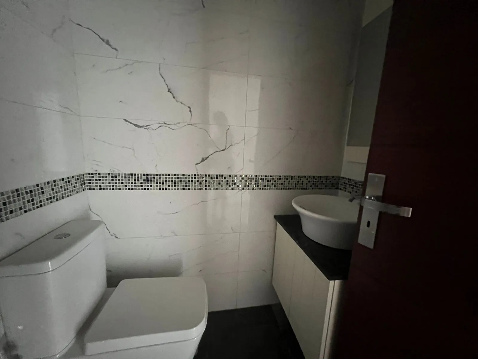 3-Bedroom Apartment for Rent In Sioufi, Achrafieh — الصورة 4