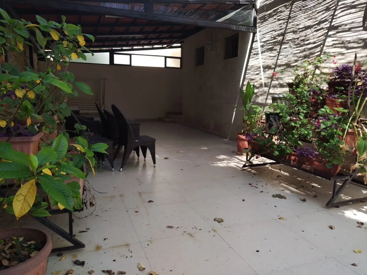 Furnished Apartment With Terrace & Garden for Rent In Kfarhbeib — الصورة 4