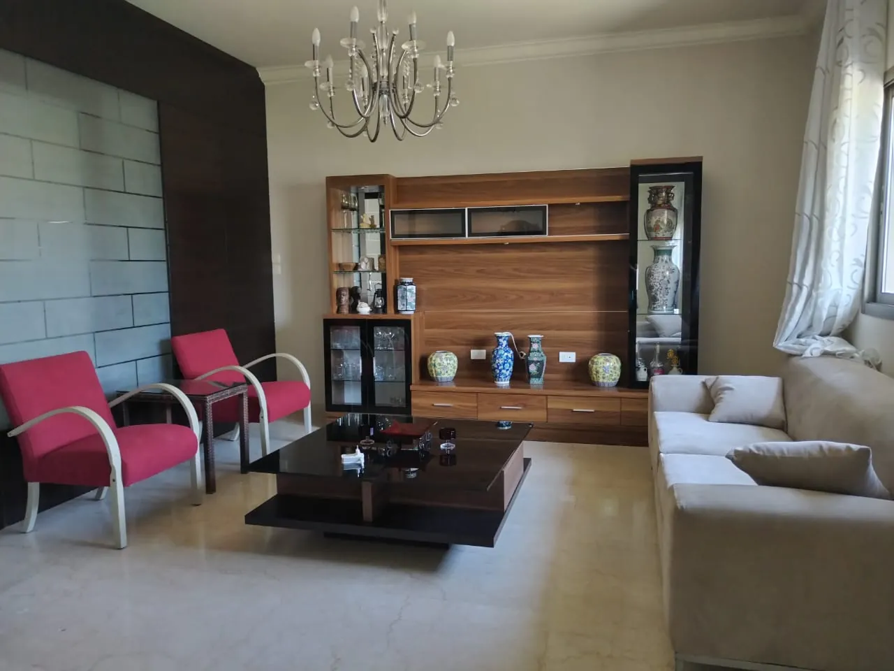 Furnished Apartment With Terrace & Garden for Rent In Kfarhbeib — الصورة 9