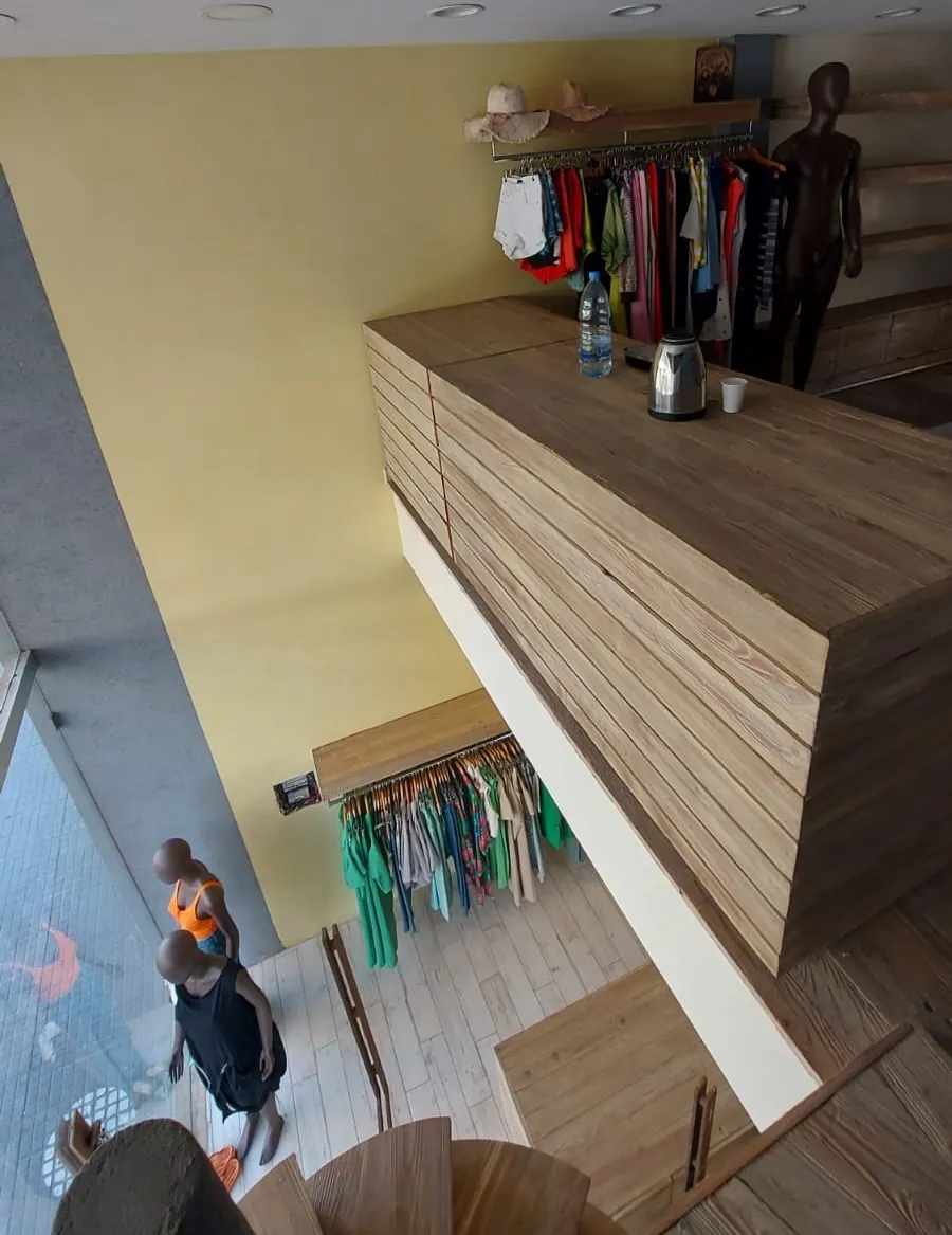 Shop for Rent In Jbeil In A Well Known Center — الصورة 5