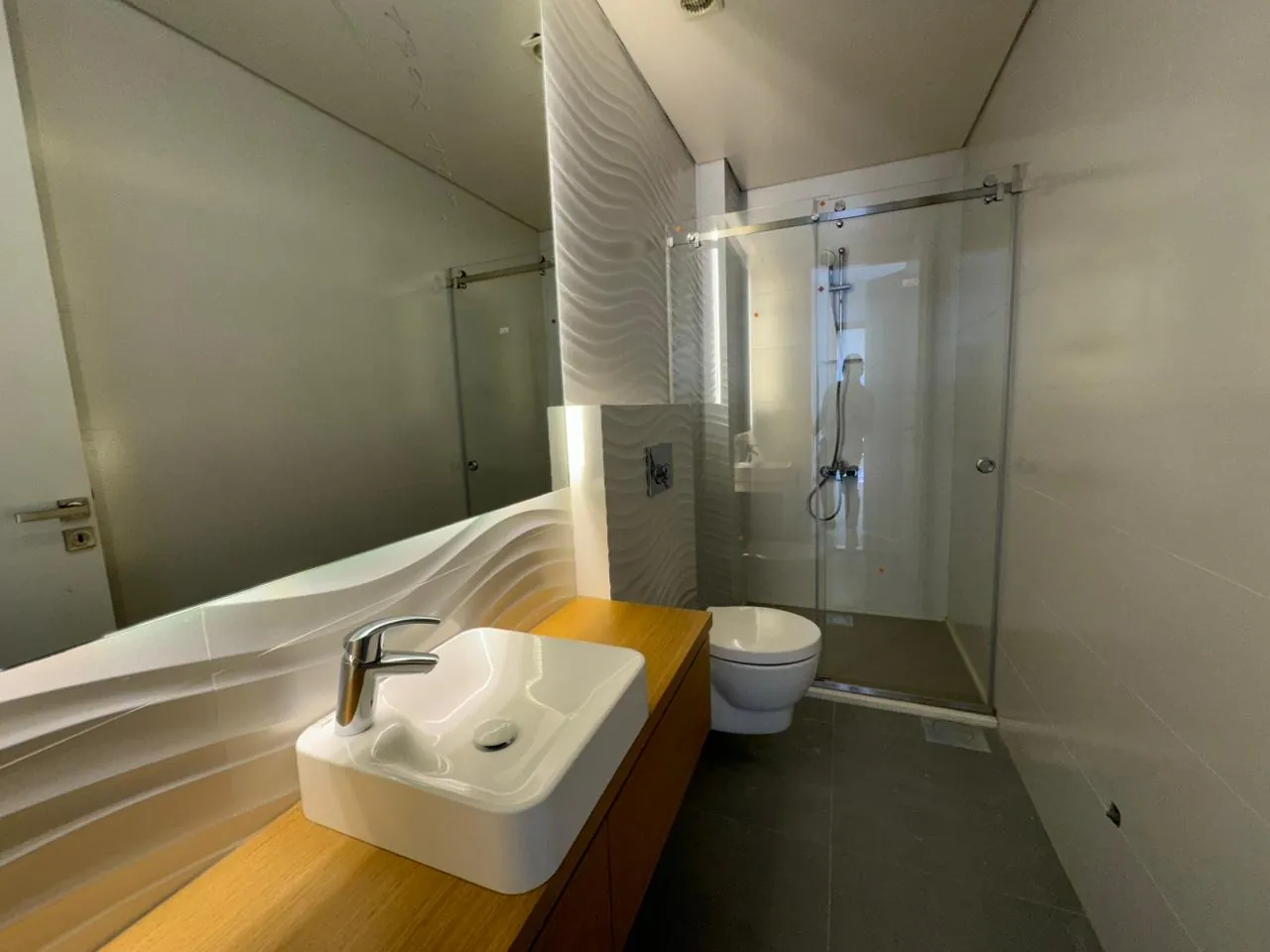 Luxurious High-End Finishing Apartment With Terrace for Sale In Monteverde — الصورة 5