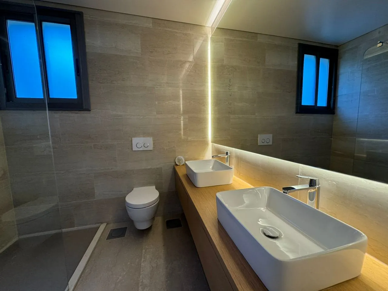 Luxurious High-End Finishing Apartment With Terrace for Sale In Monteverde — الصورة 6