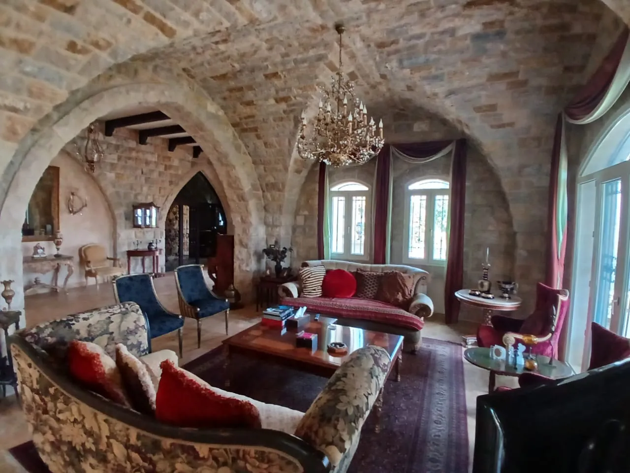 Fully Furnished Traditional Lebanese House With View For Sale In Beit Chabeb — الصورة 3