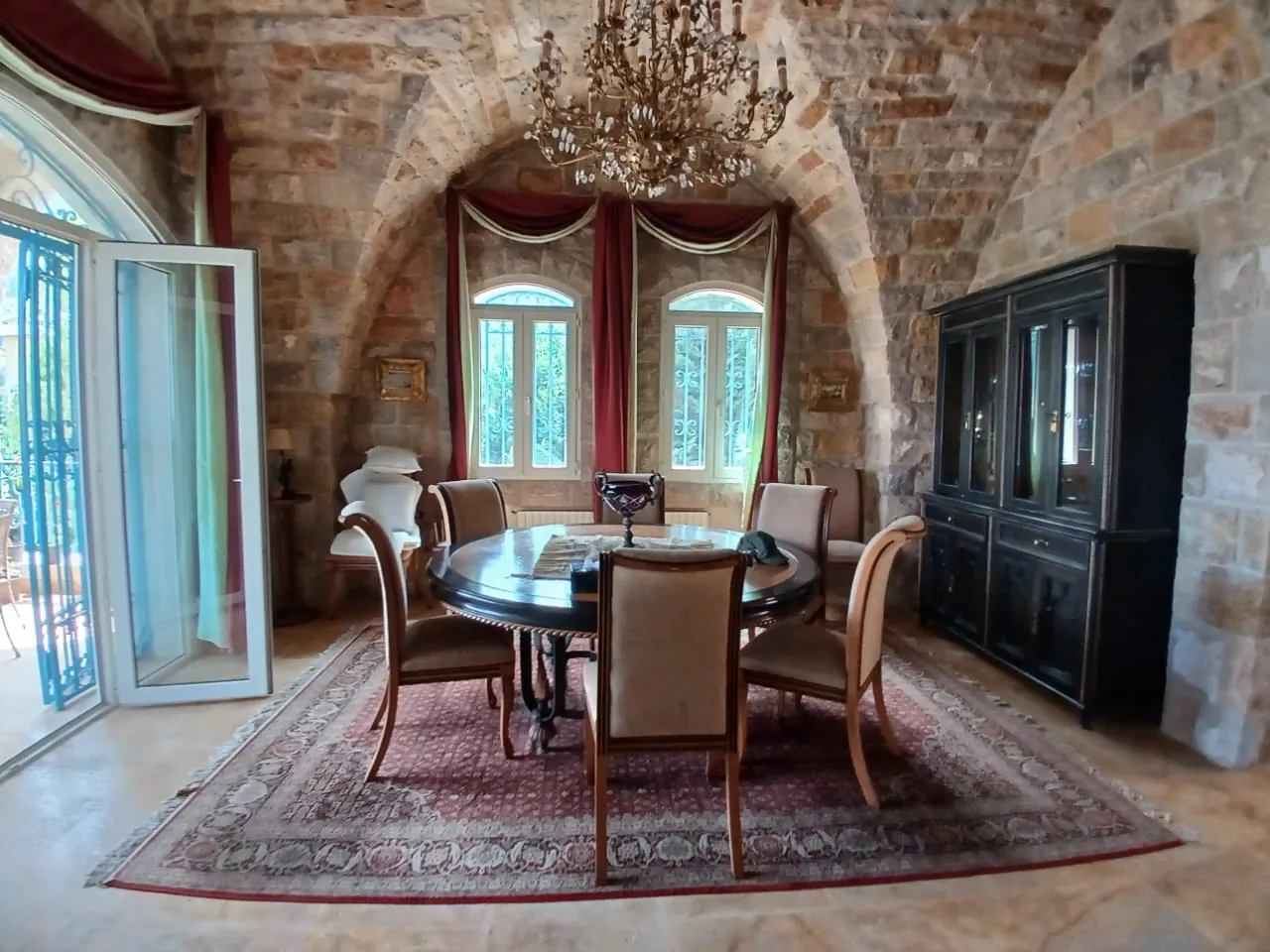 Fully Furnished Traditional Lebanese House With View For Sale In Beit Chabeb — الصورة 4