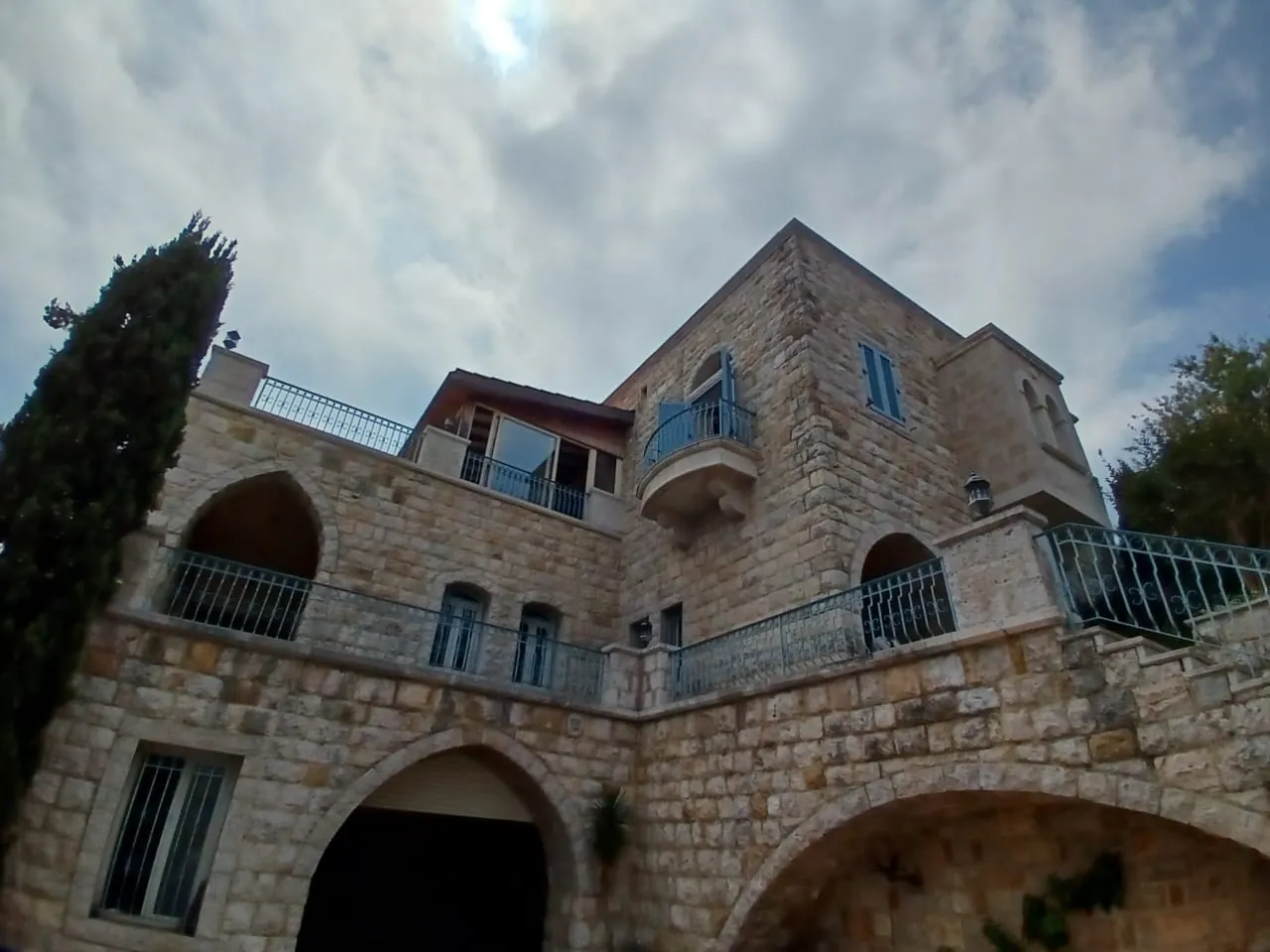 Fully Furnished Traditional Lebanese House With View For Sale In Beit Chabeb — الصورة 6