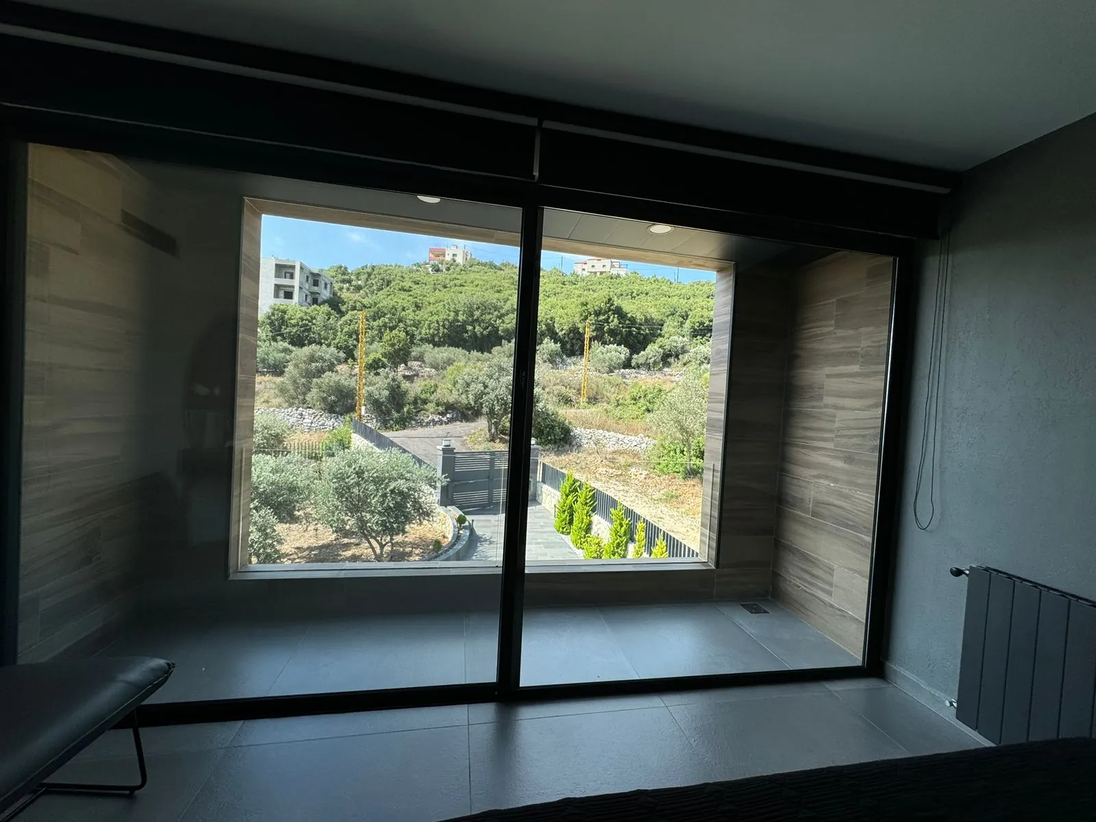 Furnished & Decorated Villa With High-End Finishing For Sale In Kour, Batroun — الصورة 9