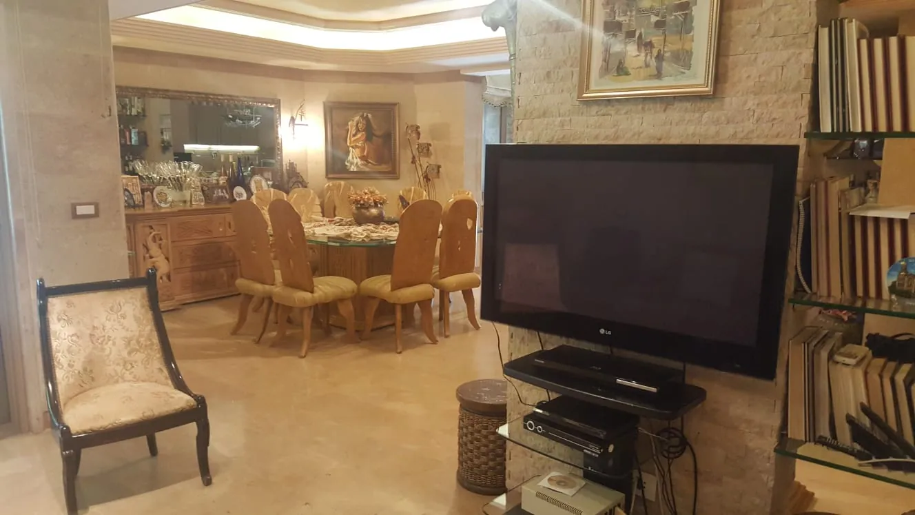 Spacious Sublime Villa With Garden For Sale In Mansourieh — الصورة 6