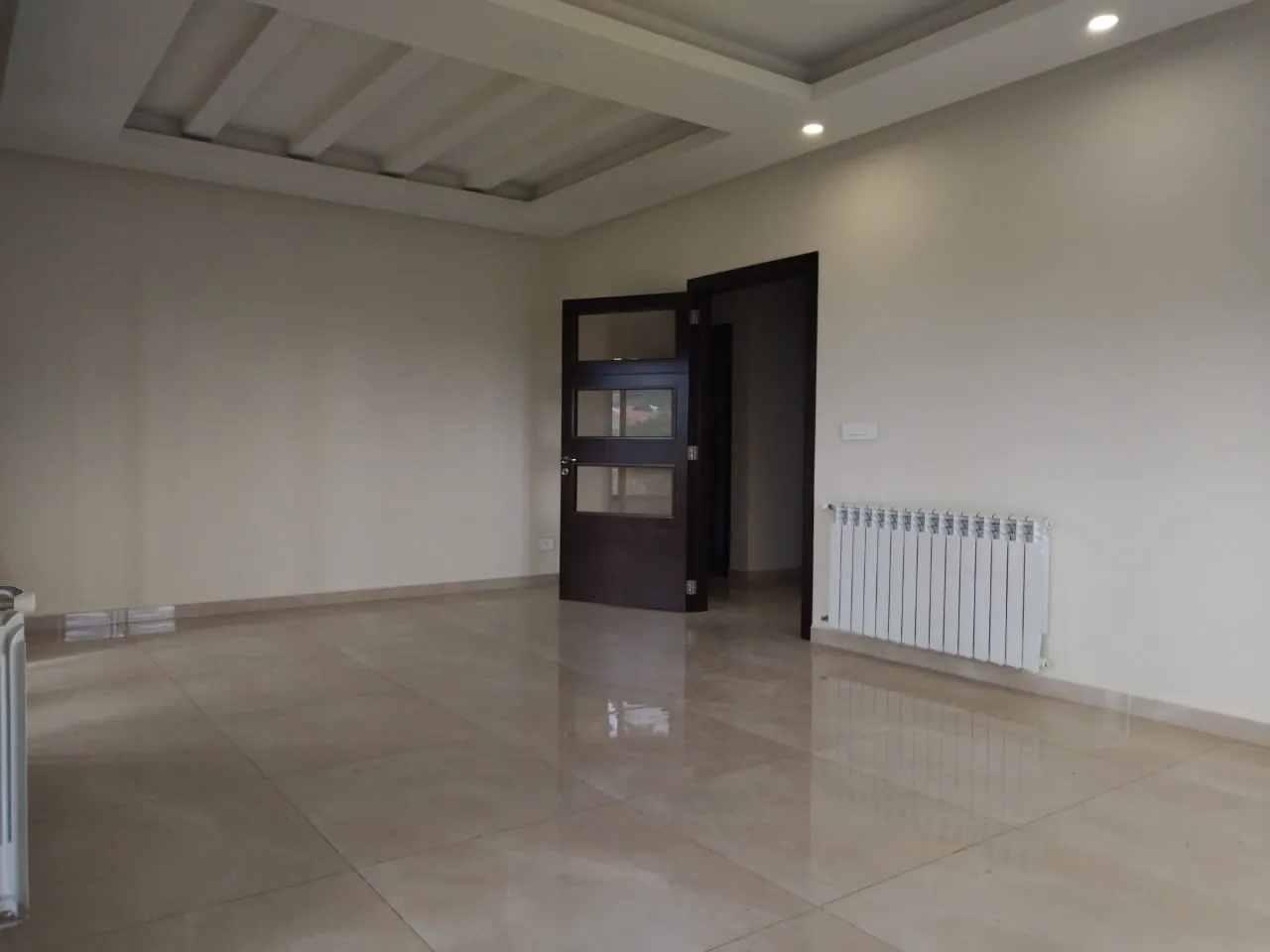 Luxurious 3-Bedroom Apartment With Terrace For Sale In Jeita — الصورة 2