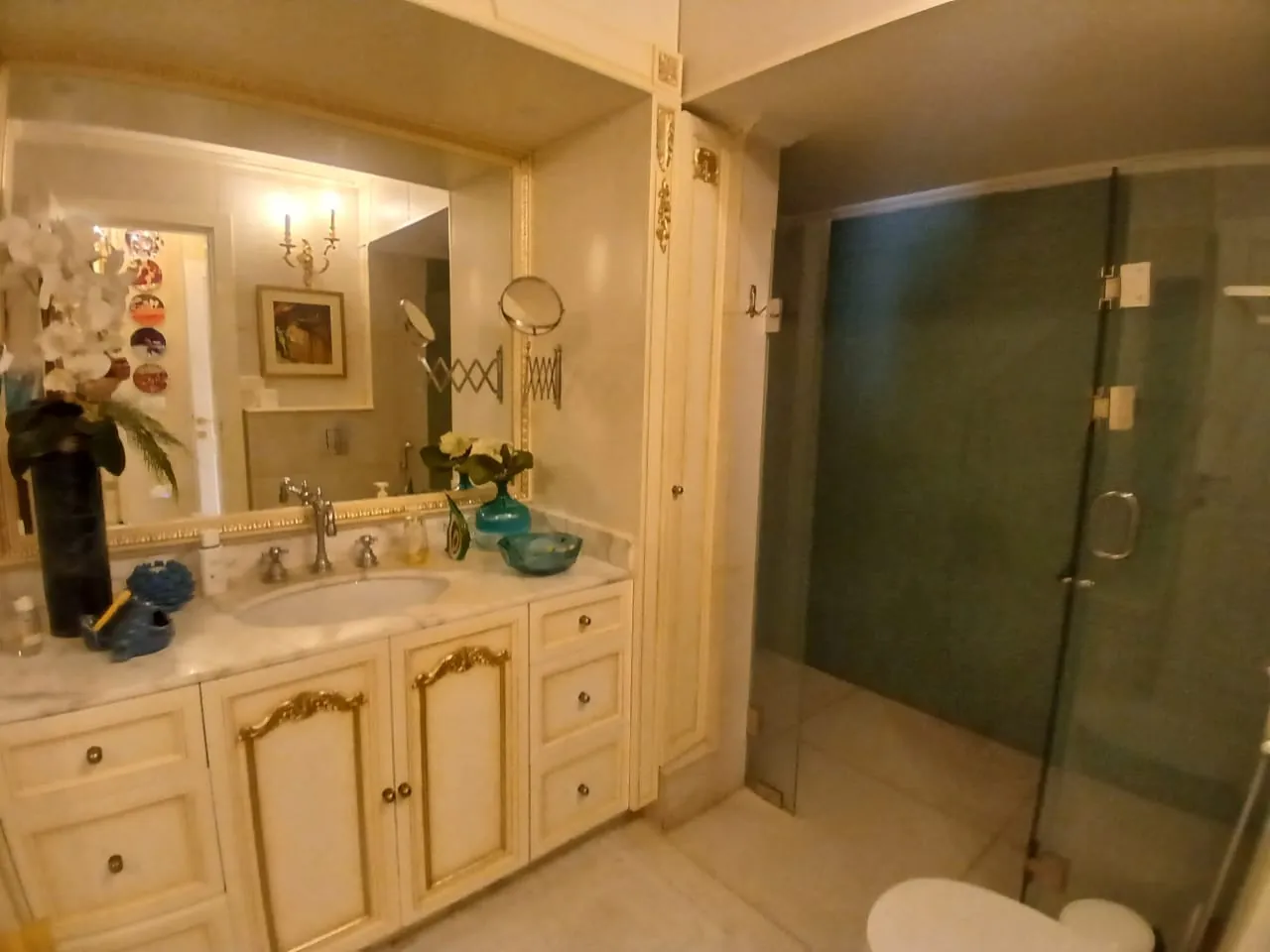 Fully Furnished Decorated Apartment For Sale With Nice Open View In Broumana — الصورة 7