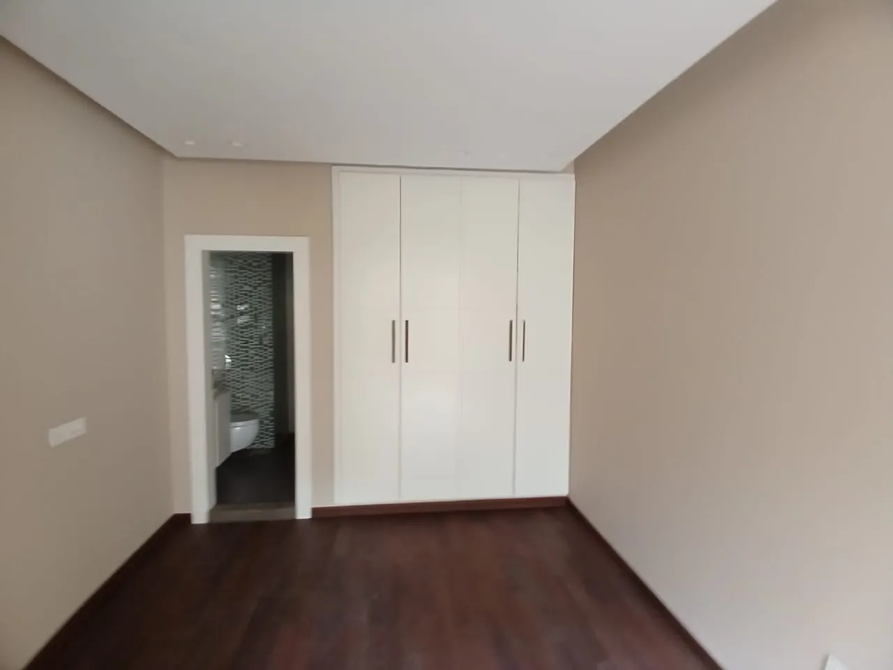 A High-End Finishing Apartment With Panoramic View For Sale In Biyada — الصورة 4