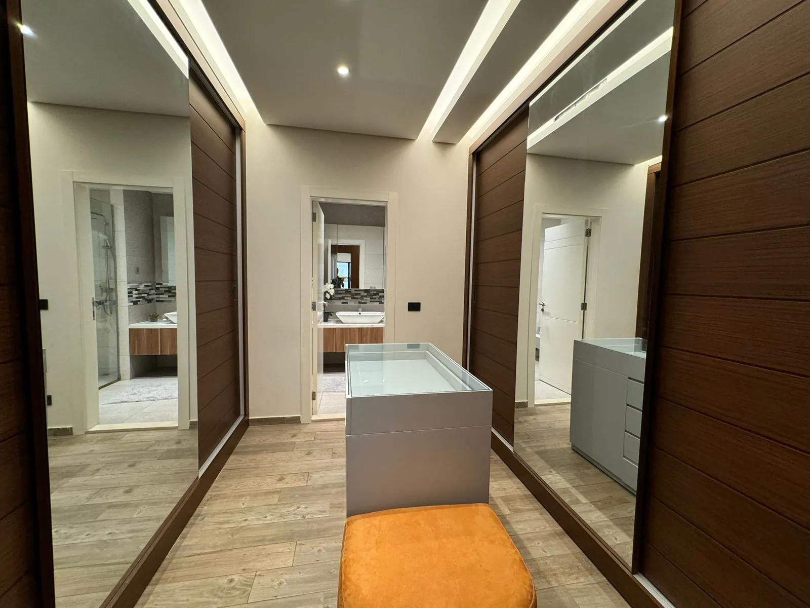 Brand New Super Deluxe Fully Furnished Apartment For Sale In Qannabet Broumana — الصورة 8