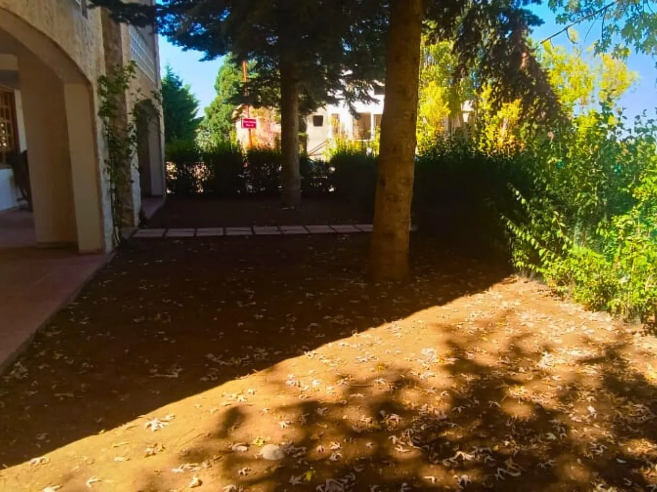 Decorated & Furnished Chalet With Garden For Sale in Plateau — الصورة 4