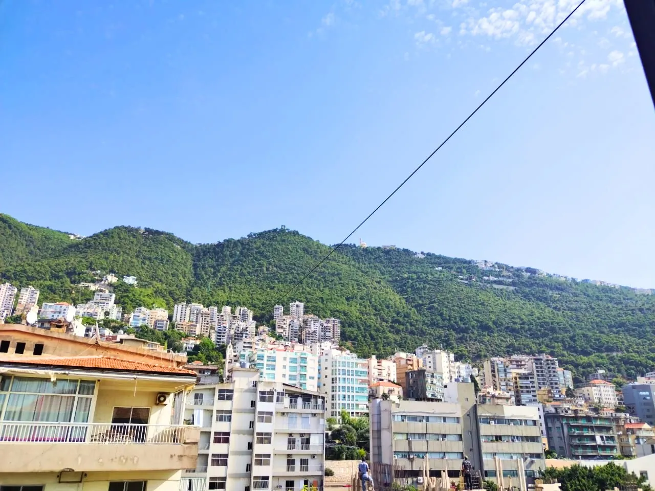 Furnished 3-Bedroom Apartment For Rent in Jounieh — الصورة 4
