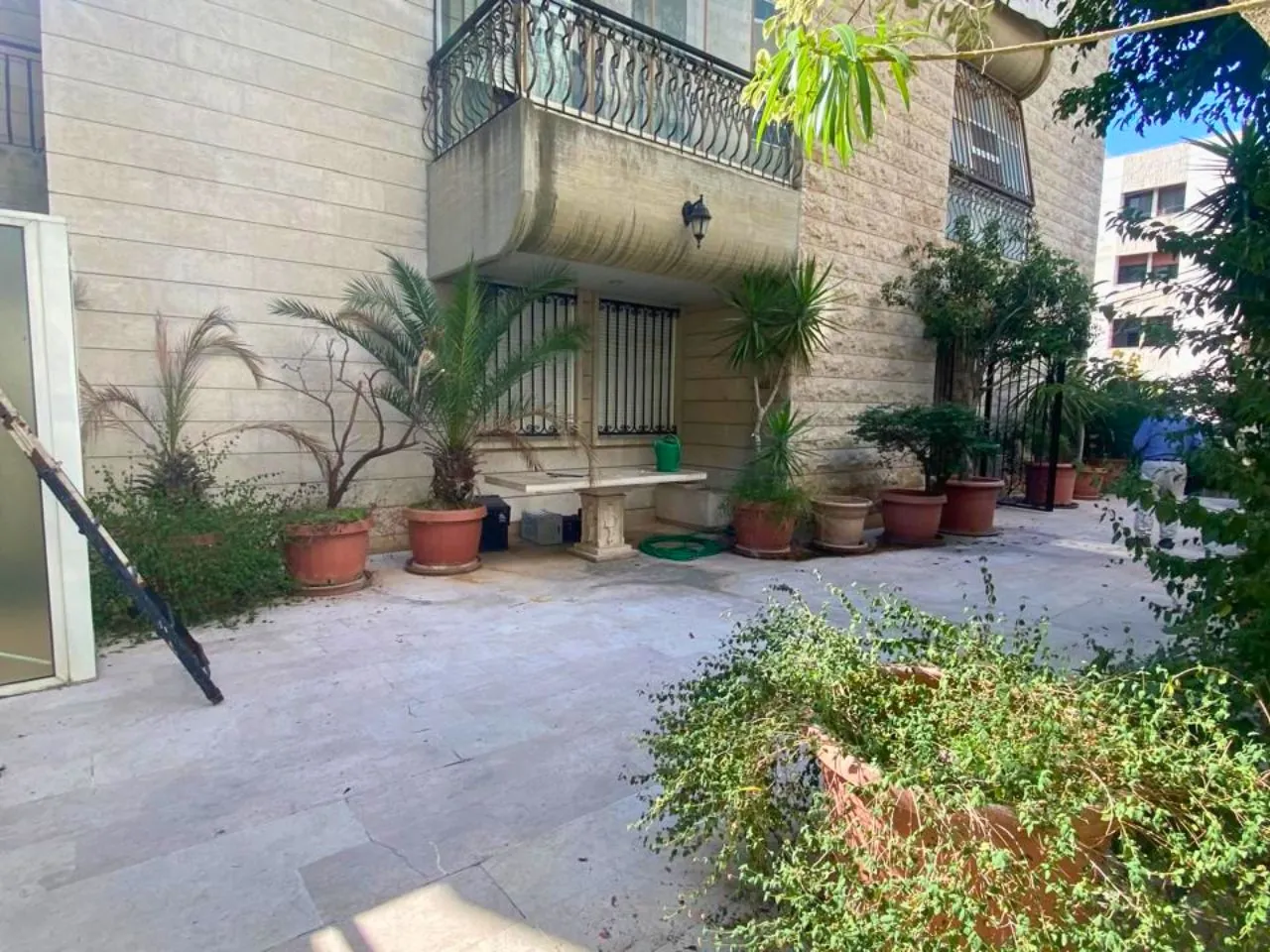 Spacious Duplex With Terrace & Garden For Sale in Biyada — الصورة 3
