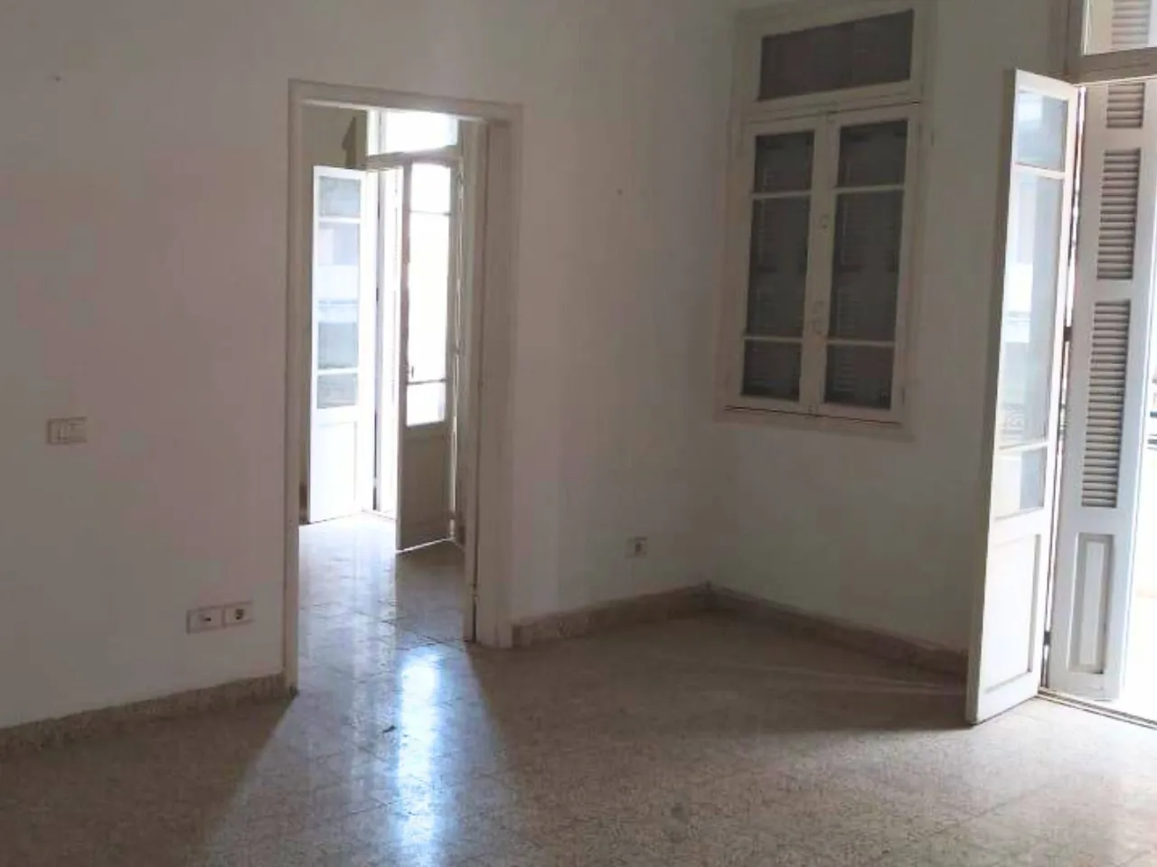 Classical 3-Bedroom Apartment For Rent in Achrafieh, Sioufi — photo 3