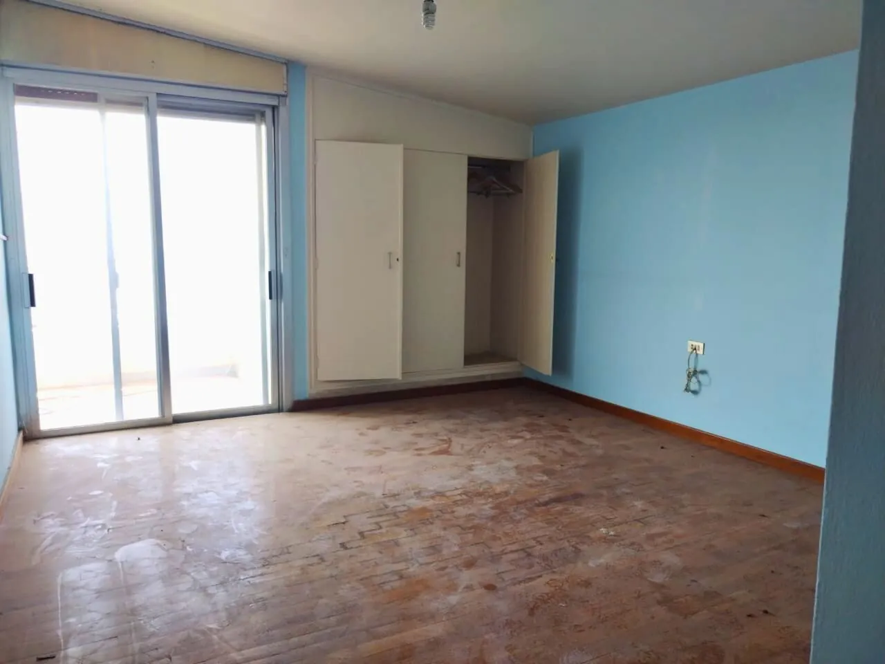 Spacious 3-Bedroom Apartment For Rent in Kfarhbeib — الصورة 3