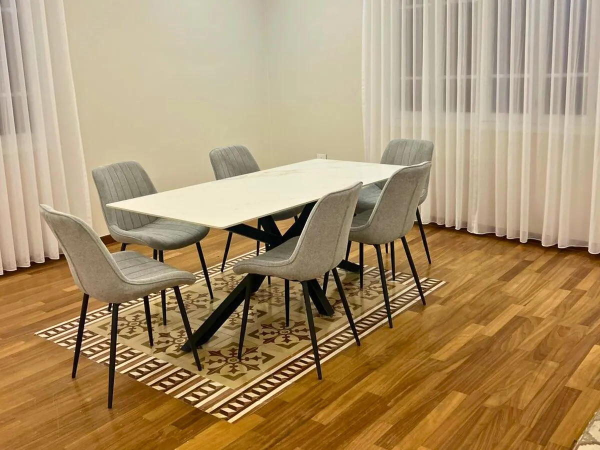 Furnished 3-Bedroom Apartment For Rent in Achrafieh, Carré D'or — الصورة 2