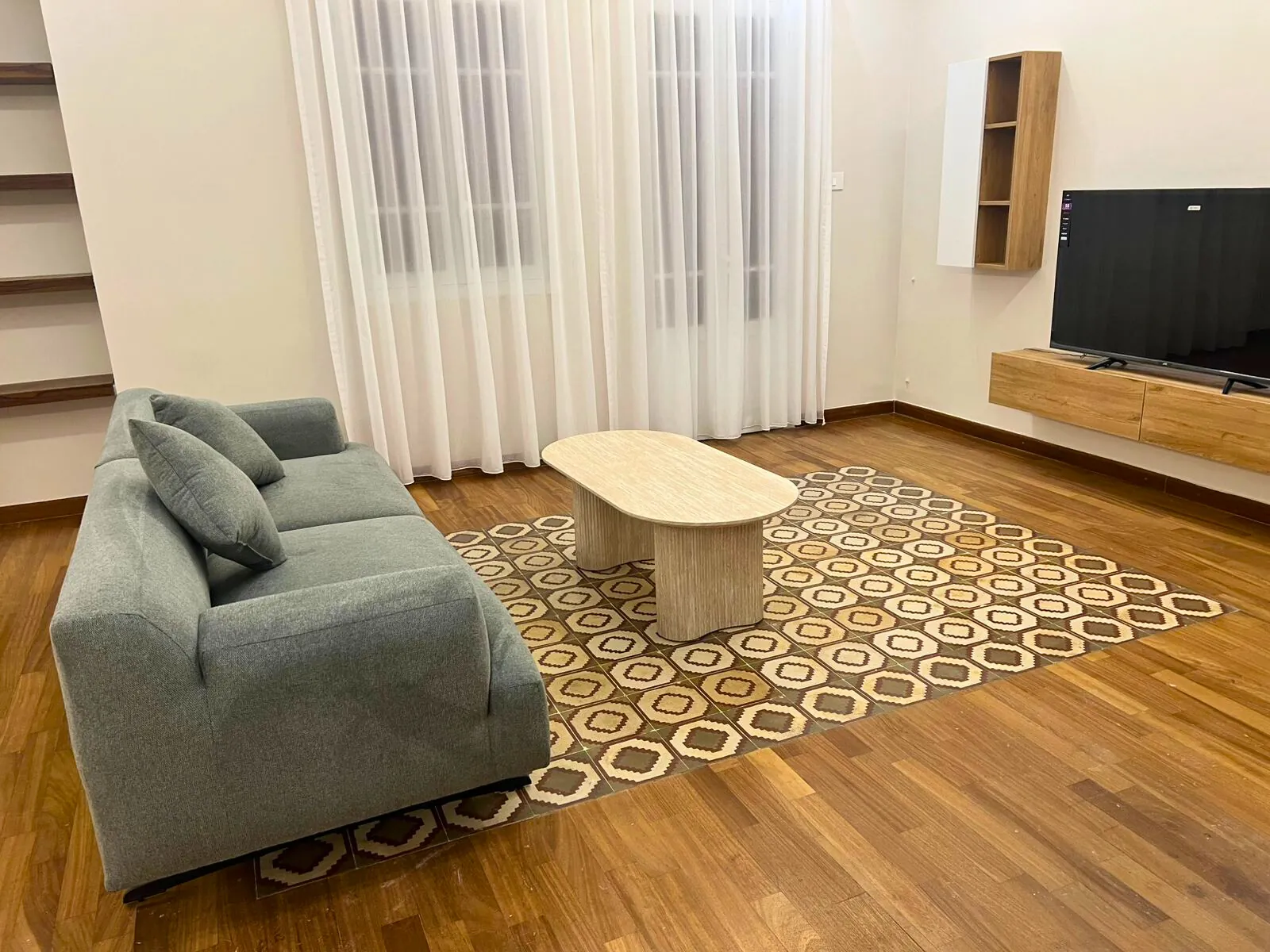 Furnished 3-Bedroom Apartment For Rent in Achrafieh, Carré D'or — الصورة 3
