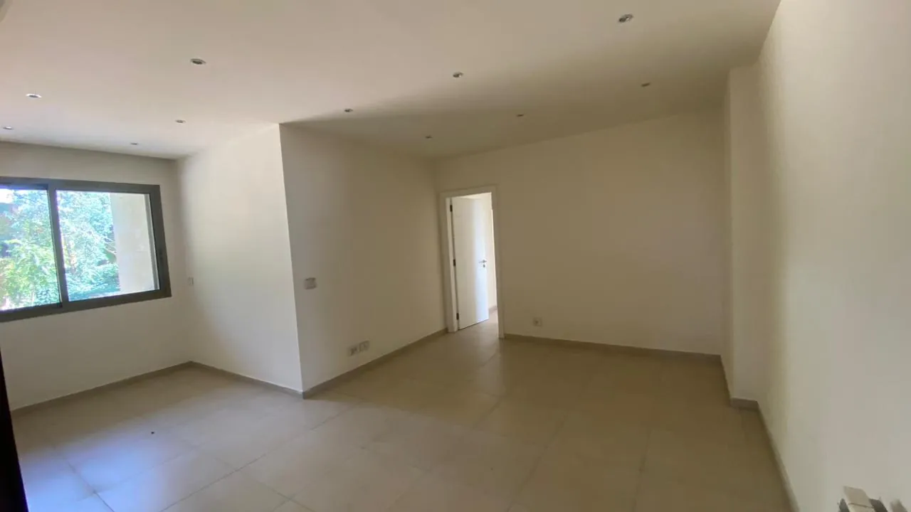 Spacious Duplex With a Beautiful View And Large Terrace For Rent In Dik El Mehdi — الصورة 5