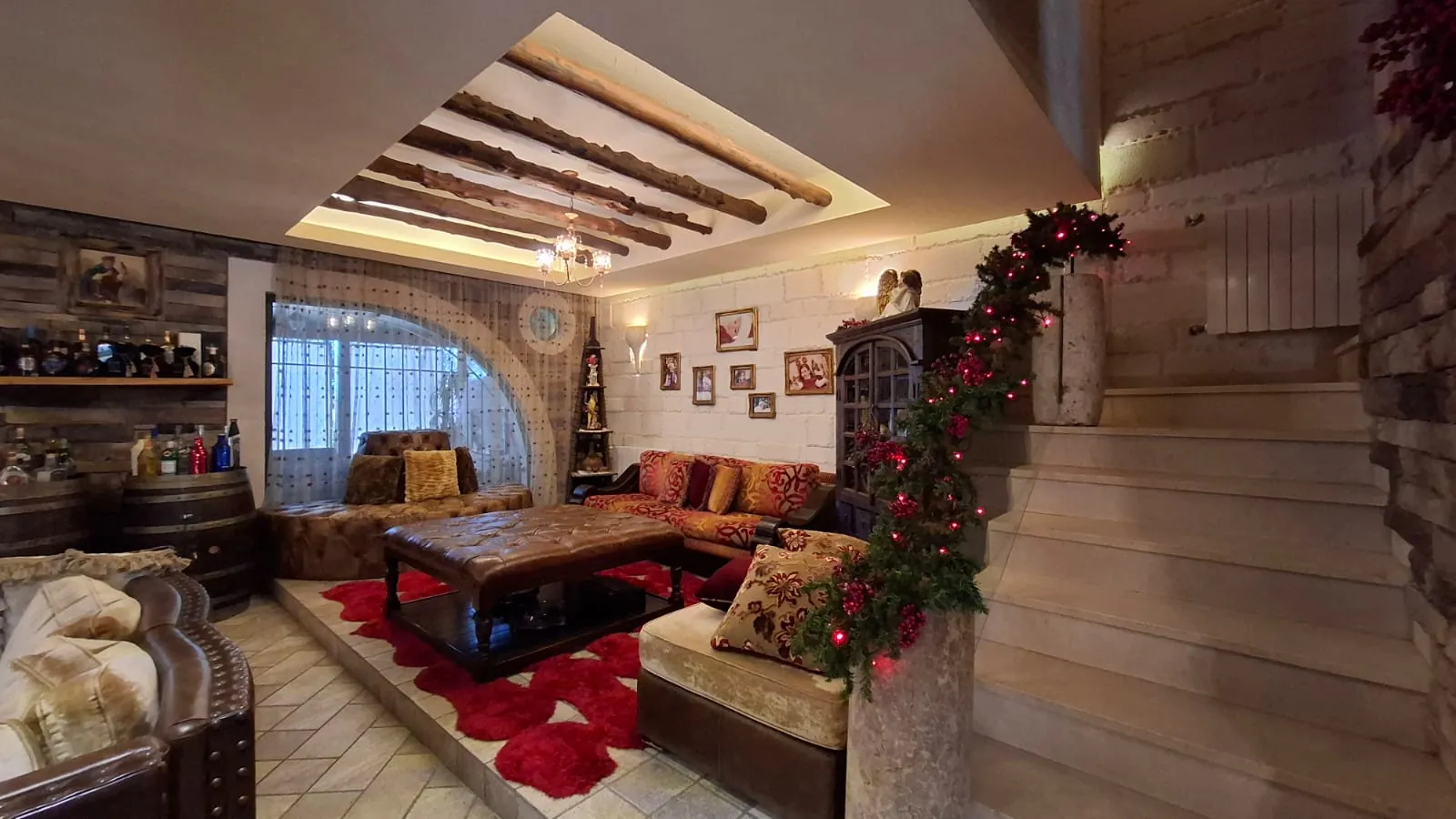 Private High-End Duplex For Sale in Aamchit — الصورة 2