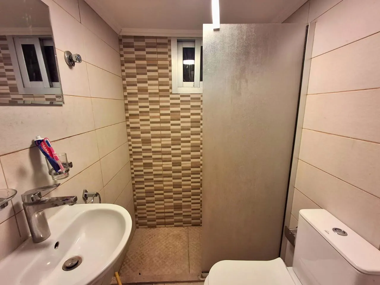 Furnished 3-Bedroom Apartment For Rent in Achrafieh, Rmeil — photo 9