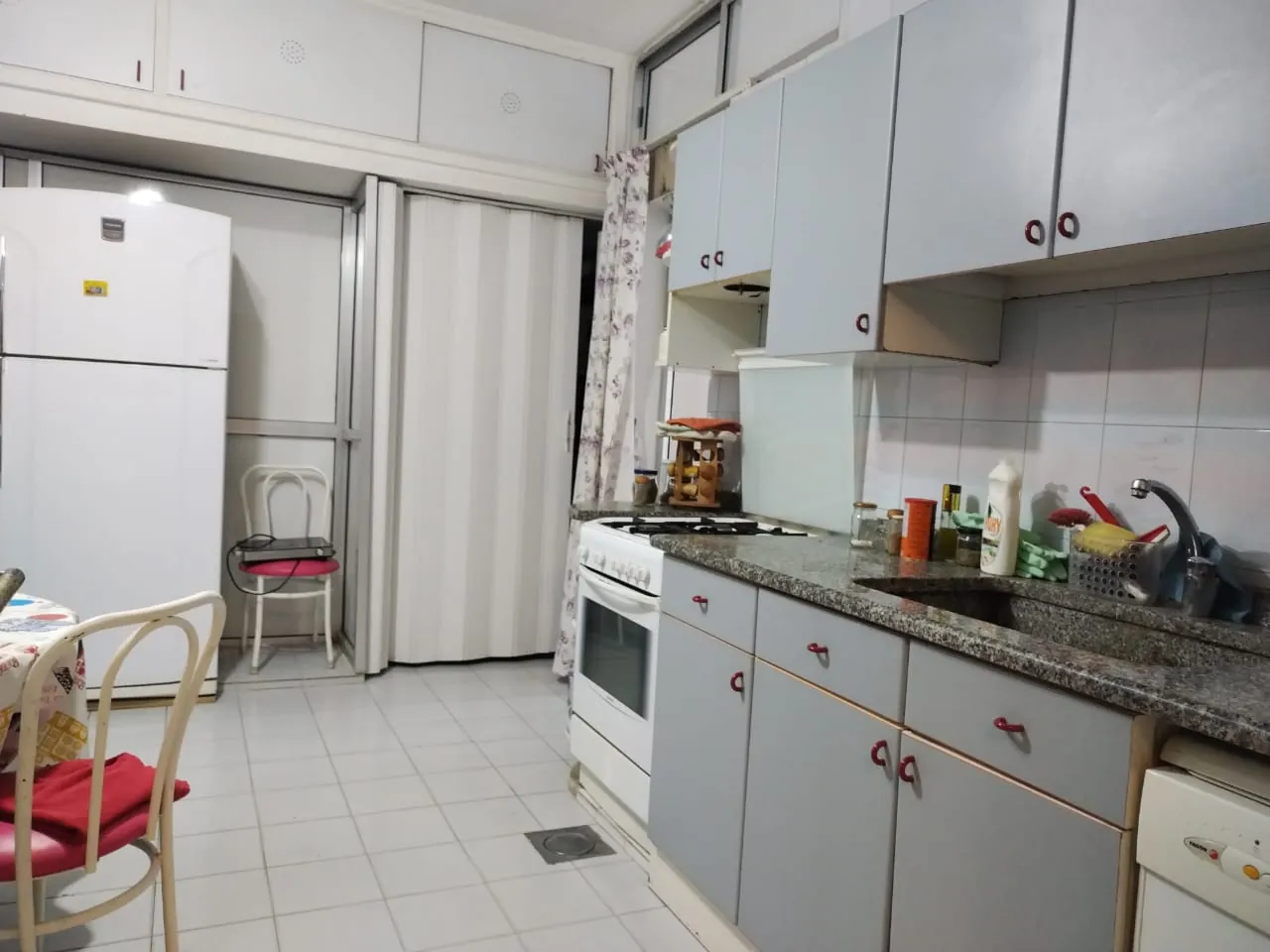 Triplex House With Seaview & 40 SQM Terrace For Sale in Haret Sakher — الصورة 8