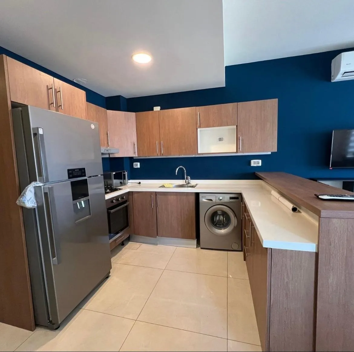 Fully Furnished Apartment For Rent in Achrafieh, Saydeh — الصورة 4